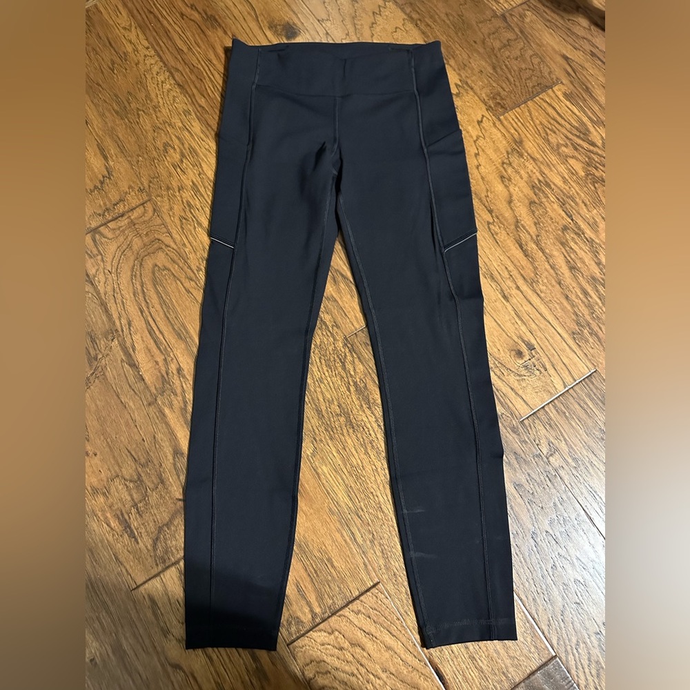 Lululemon black leggings size 6